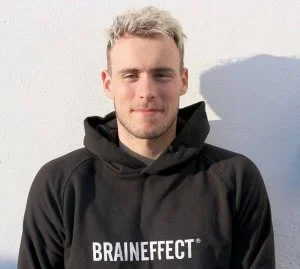 Sweatshirt printing: why it's cheaper online.